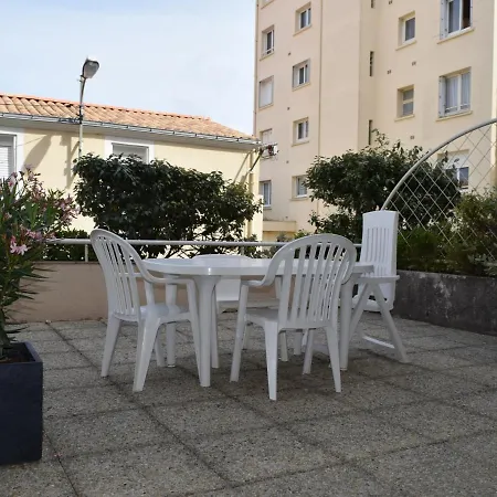 Avec Terrasse A 50m De La Des Sables-d'olonne - Fr-1-197-429 Апартаменты